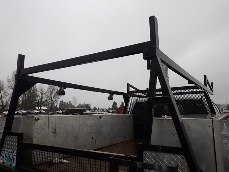 2014-dodge-3500-image-13