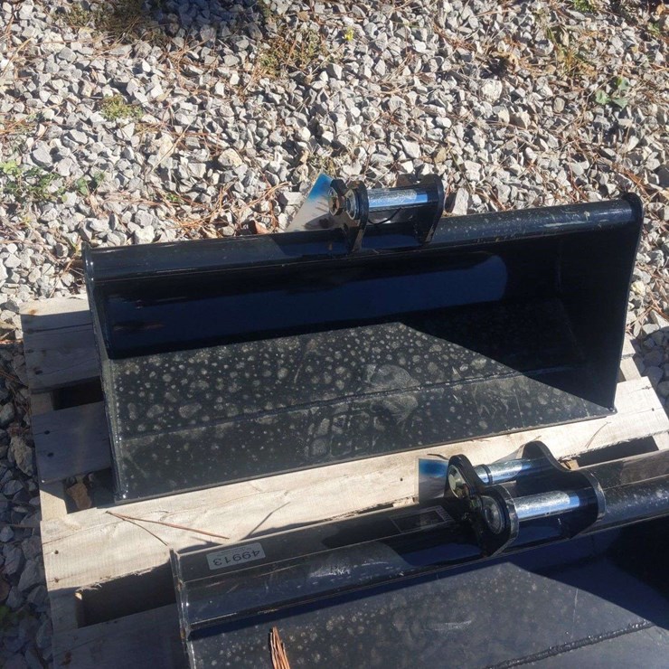 UNUSED 80CM MINI EXCAVATOR BUCKET