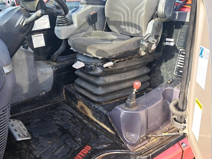 2019-manitou-mlt840-image-15