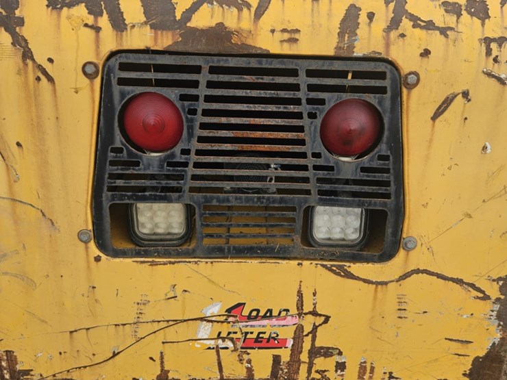 load-lifter-laborer-8000-image-12