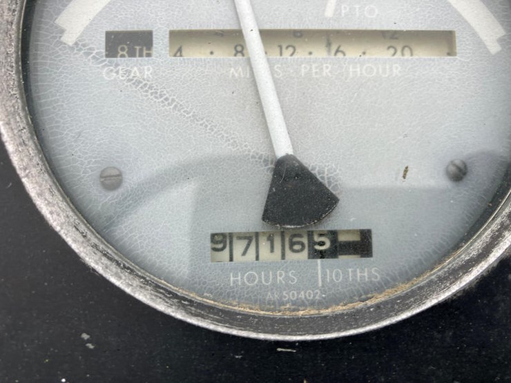 john-deere-4320-image-23