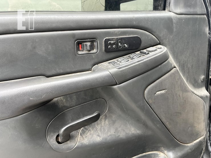 chevrolet-silverado-2500hd-image-23