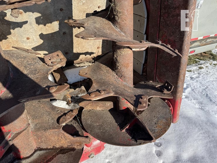 hagedorn-hydra-spread-extravert-5440-image-12