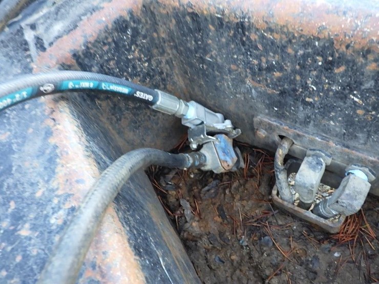 2000-trail-25'-t/a-equipment-trailer-image-10