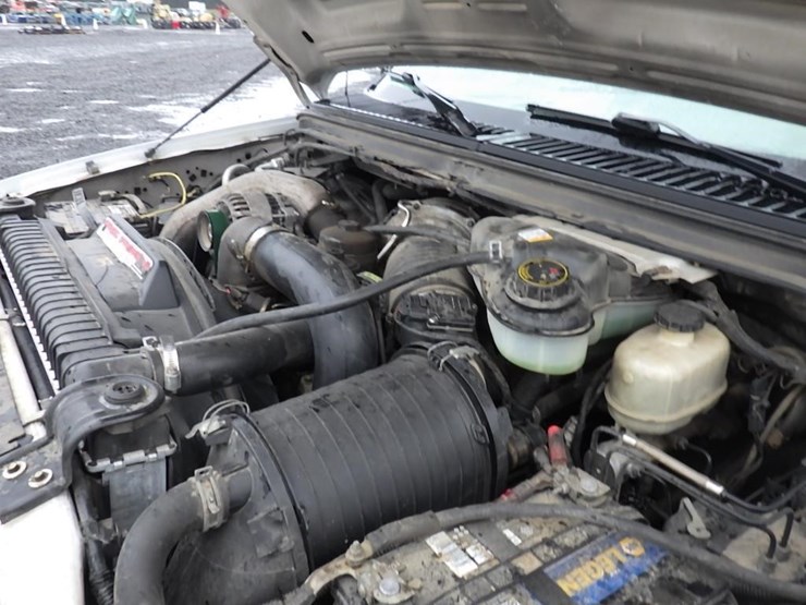 2006-ford-f550-image-15