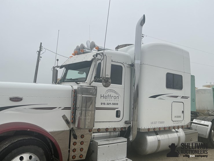 peterbilt-379-image-16