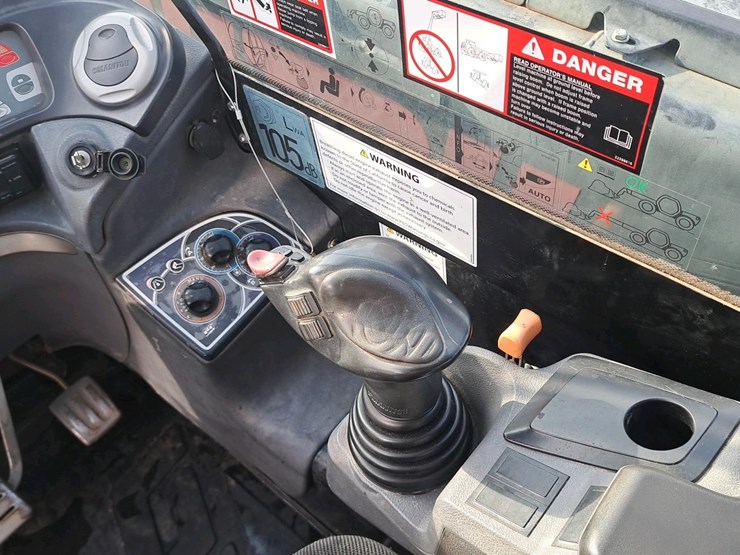 2019-manitou-mlt840-image-13