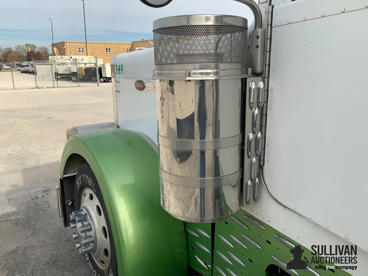2006-peterbilt-379-image-16