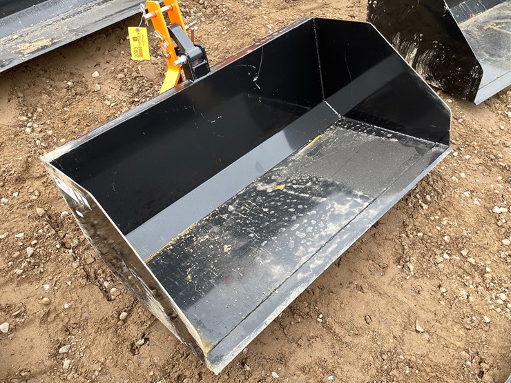 #2093-•-unused-2025-wolverine-trip-scoop-attachment-image-1