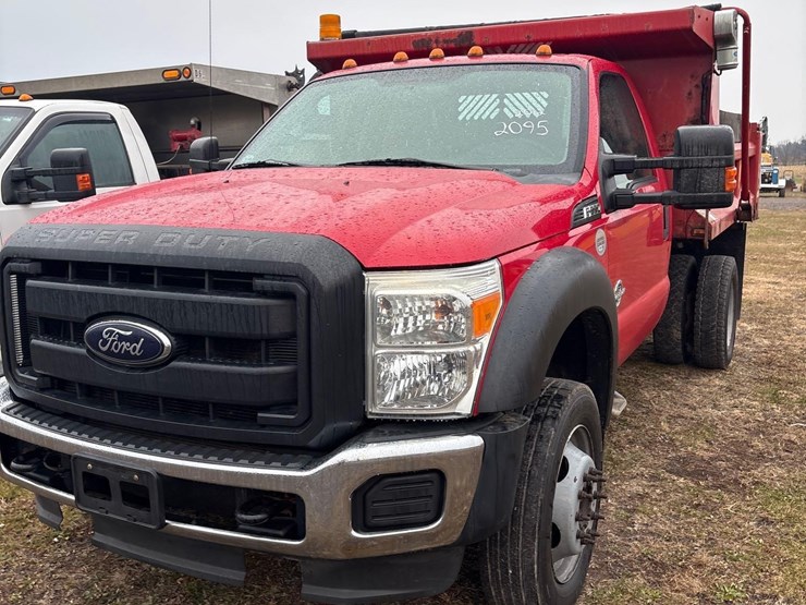 2012-ford-f550-image-1