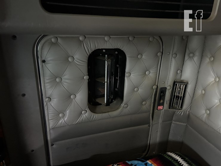 kenworth-w900-image-53