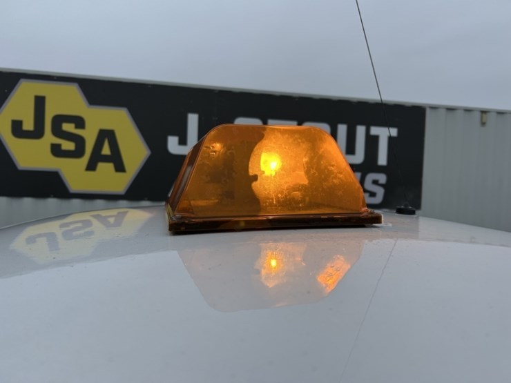 2003-chevrolet-silverado-pickup-image-28