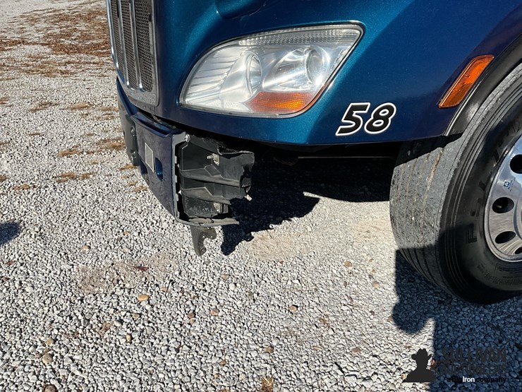 2020-peterbilt-579-image-14