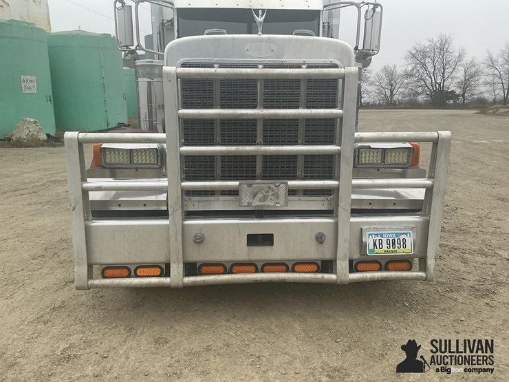 peterbilt-379-image-9