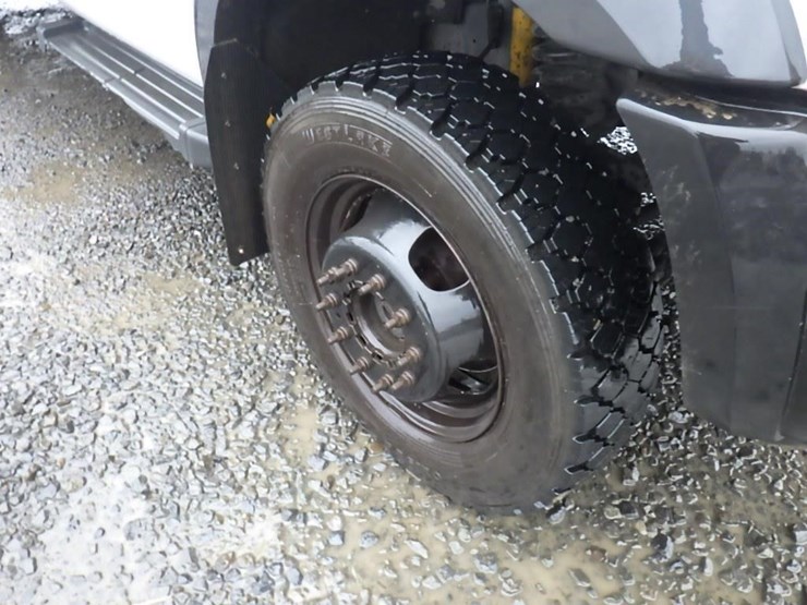 2006-ford-f550-image-22