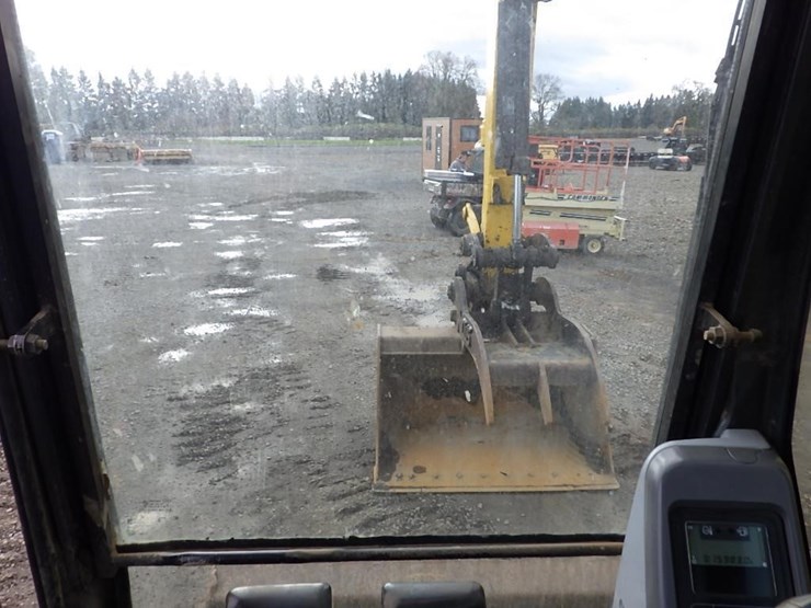 komatsu-pc138us-lc-2-image-32
