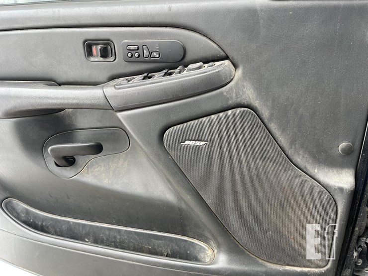 chevrolet-silverado-2500hd-image-35