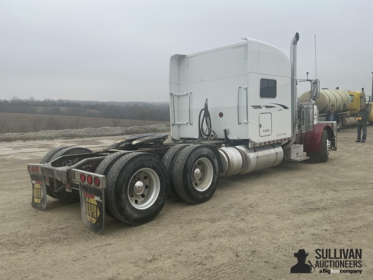 peterbilt-379-image-5