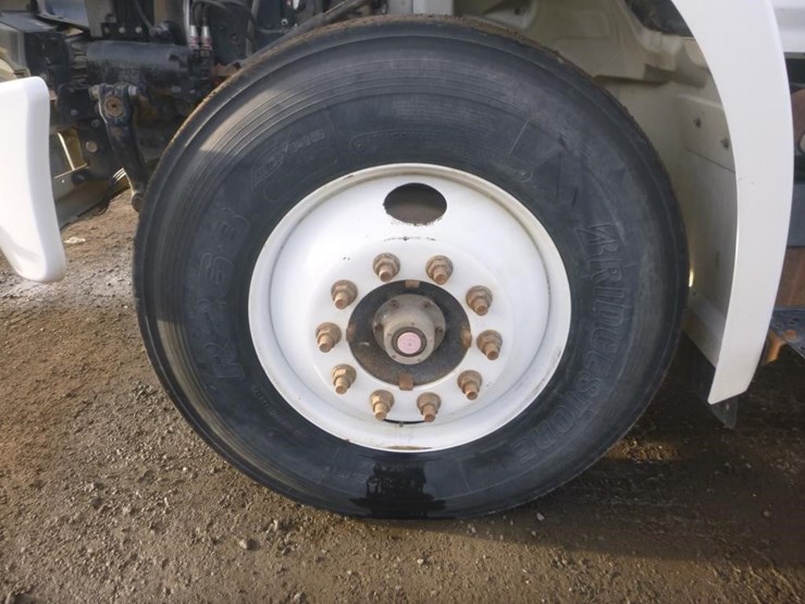 2019-hino-338-image-22