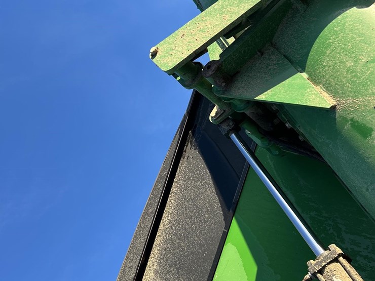 2010-parker-1348-image-29