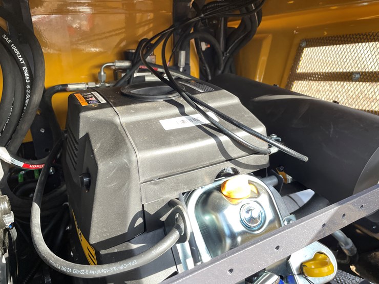 #9212-•-2025-unused-cfg-mini-excavator-image-17