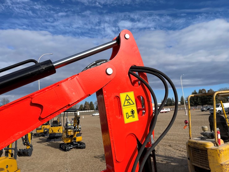 #9207-•-2025-unused-cfg-mini-excavator-image-8