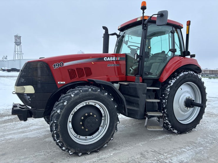 case-ih-magnum-190-image-12