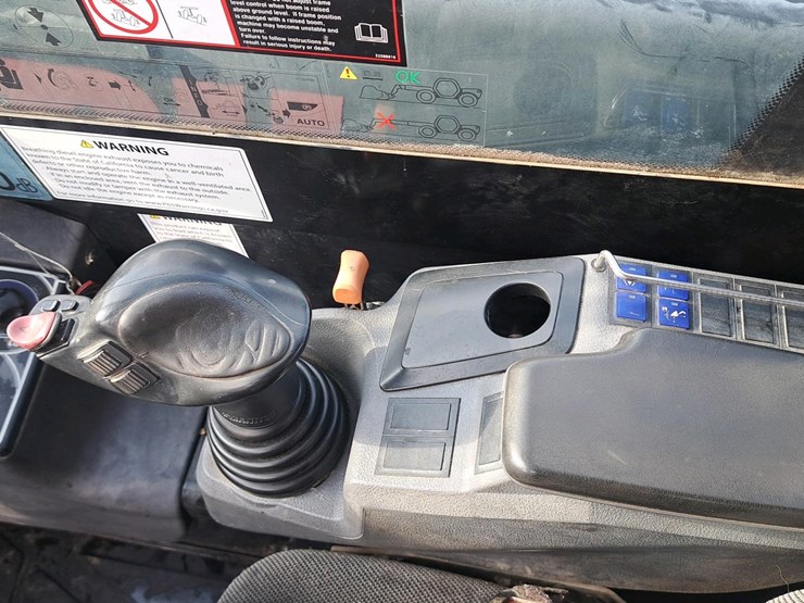 2019-manitou-mlt840-image-14