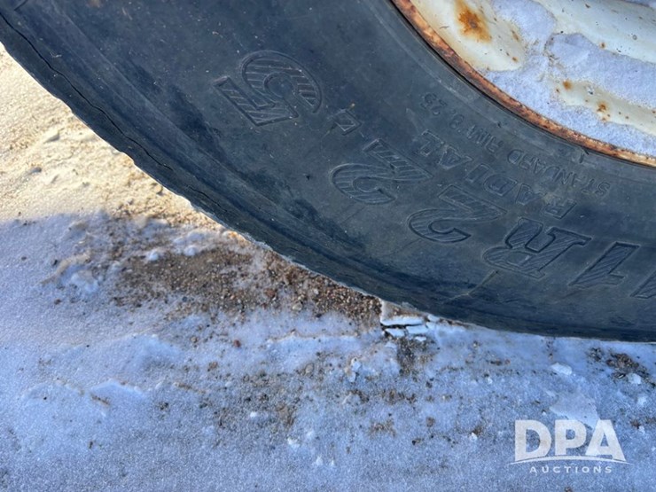 1998-freightliner-fl80-image-55