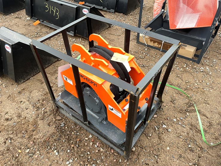 #2020-•-unused-hydraulic-plate-compactor-image-3