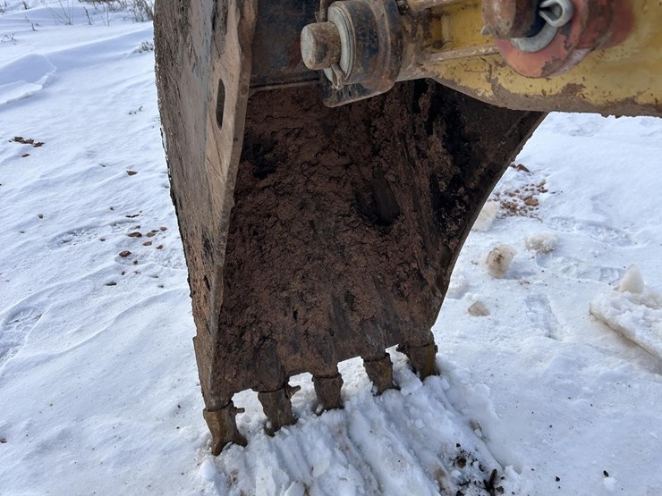 caterpillar-420d-image-81