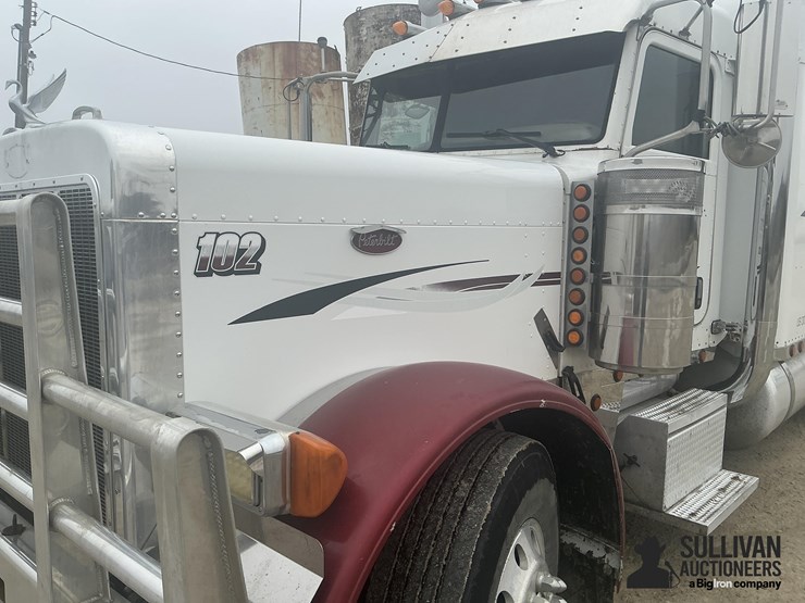 peterbilt-379-image-13