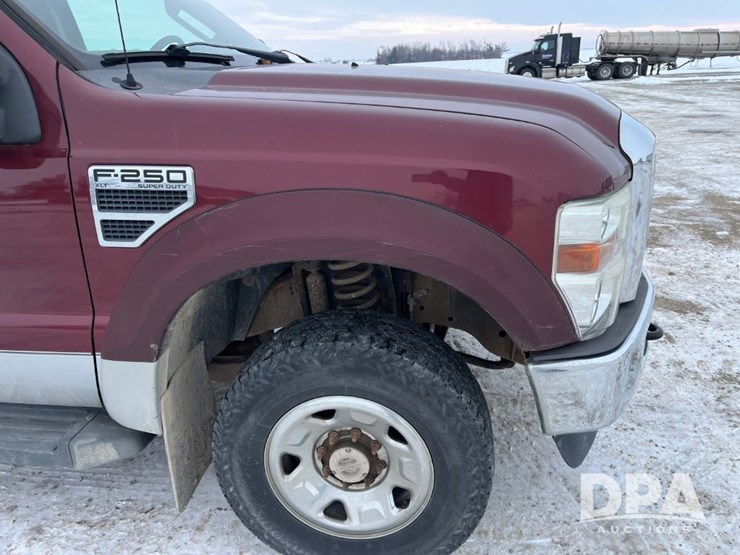 ford-f250-xlt-image-22