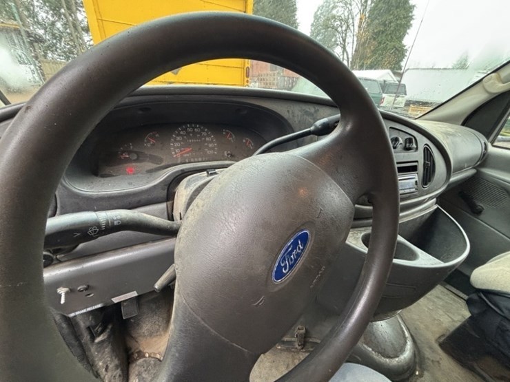 2003-ford-e350-sd-image-35