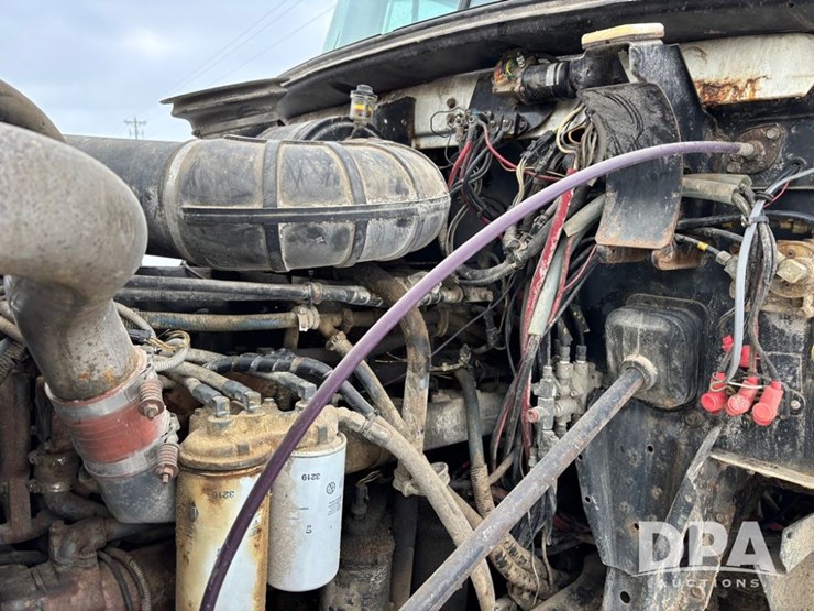 1994-mack-ch613-image-37