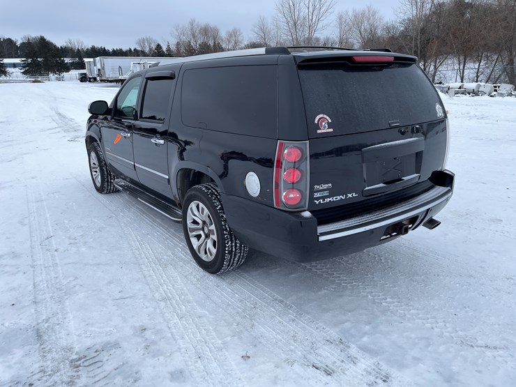 gmc-yukon-image-3
