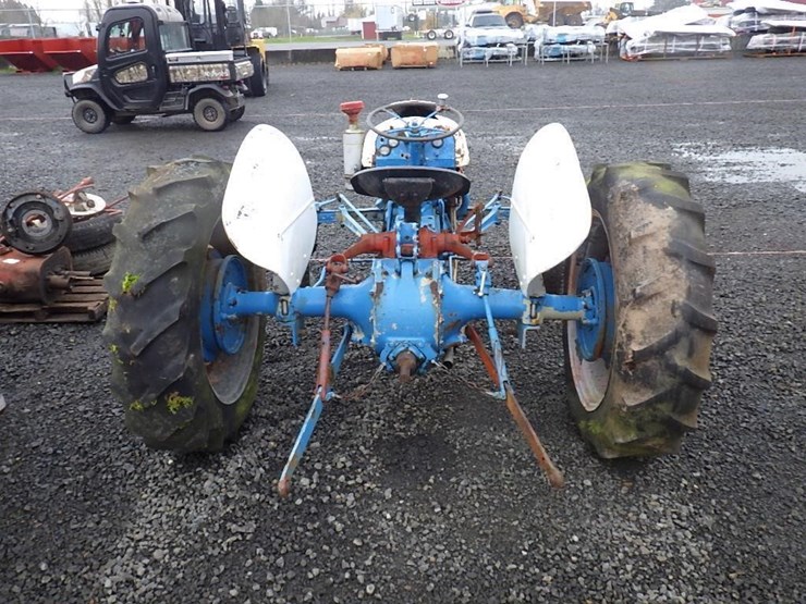 ford-tractor-image-6