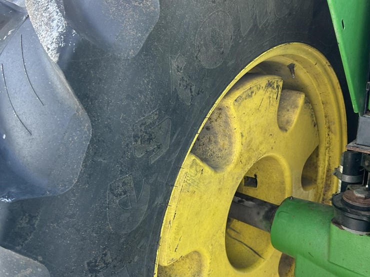 john-deere-7230-premium-image-18