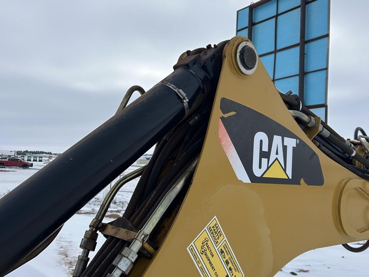 caterpillar-420e-image-71