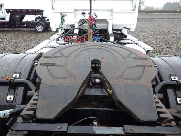 freightliner-cascadia-125-image-9