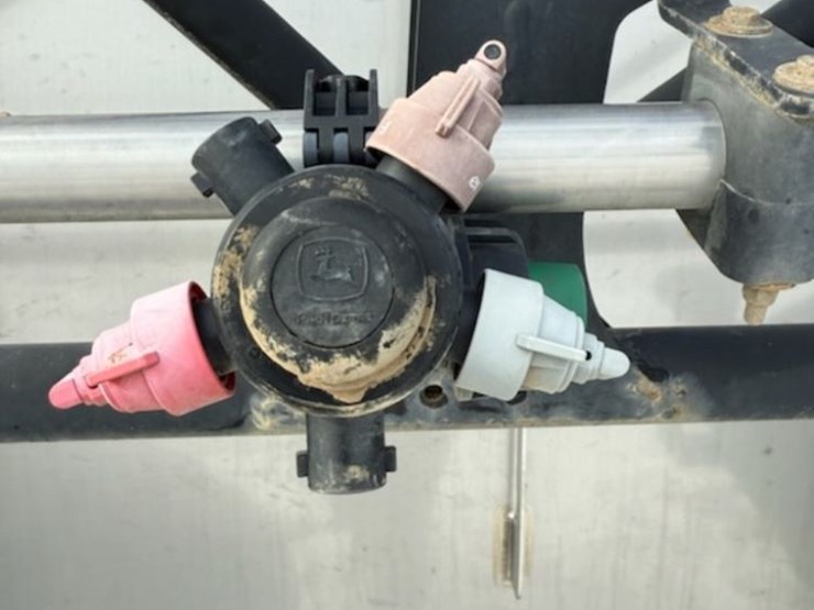 john-deere-4930-image-32