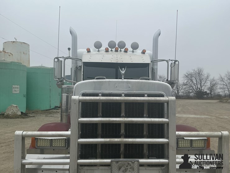 peterbilt-379-image-10