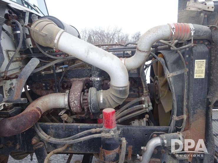 1994-freightliner-fld120-image-67