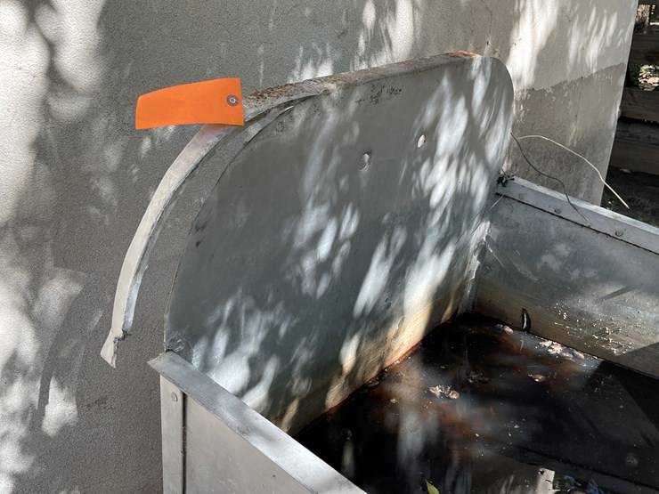 #3669-•-metal-tub-image-7