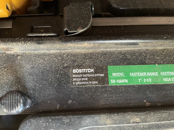 #3715-•-air-tools,-grinder-and-jack-image-8