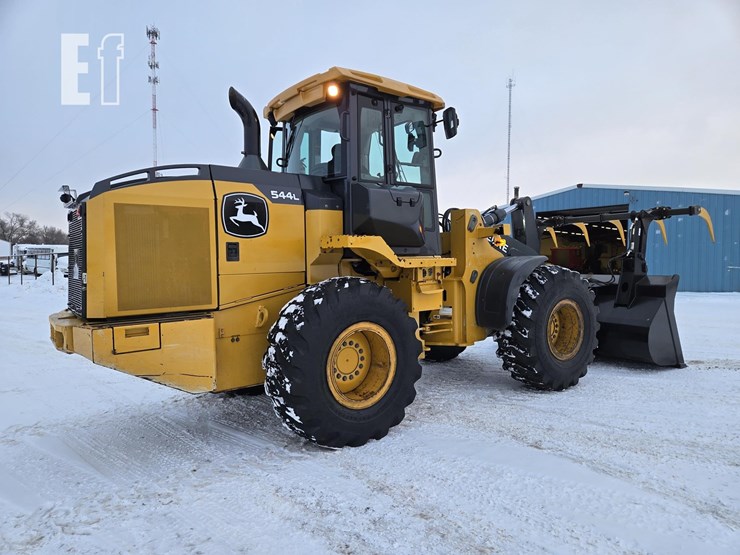 2020-deere-544l-image-4