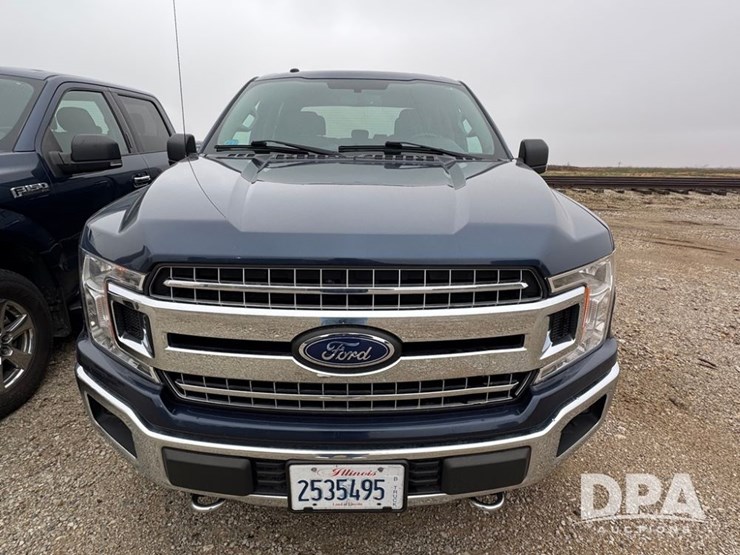 2018-ford-f150-xlt-image-2