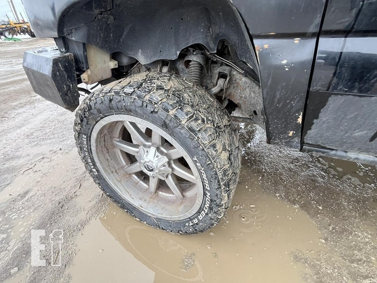 chevrolet-silverado-2500hd-image-13