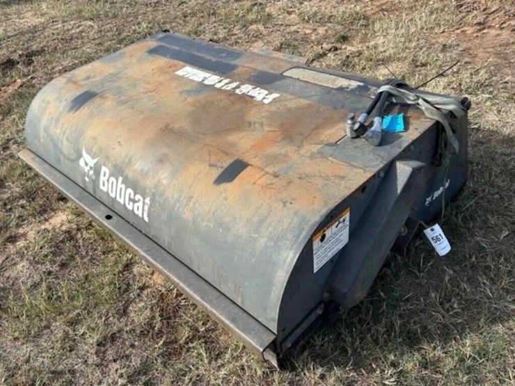 2014-bobcat-skid-steer-sweeper-bucket-image-1
