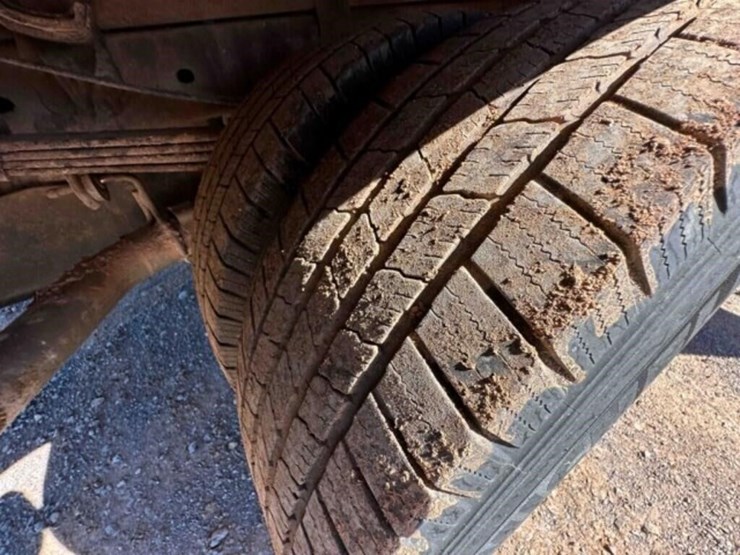 2024-ford-f350dually-1-ton-image-28